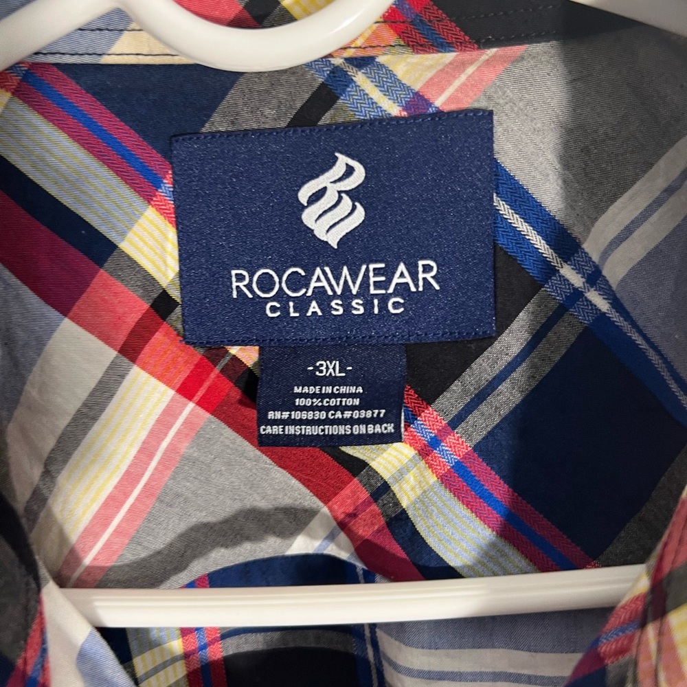 Rocawear button down - Picture 2 of 4